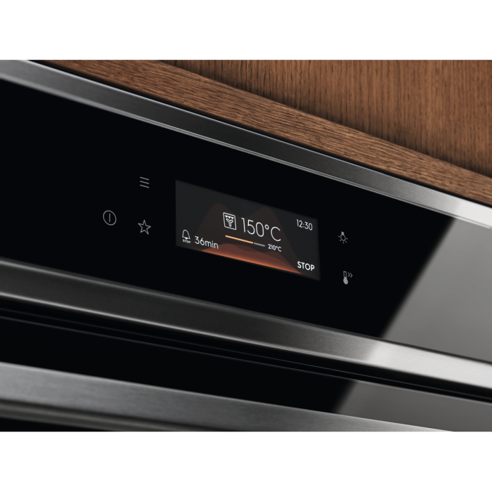 TFT сензорен дисплей на Electrolux EOE8P38X