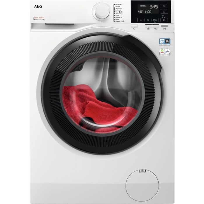 Бяла пералня AEG LFR61844BE отпред с черен люк и червена кърпа в барабана