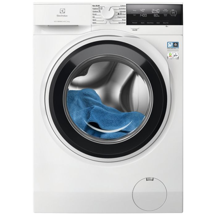Бяла пералня Electrolux EW6F3484E отпред със синя кърпа в барабана